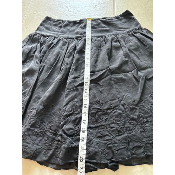 Express Skirt Womens 10 Black Embellished Y2K Preppy Knee Length Dainty Romantic - Picture 7 of 8